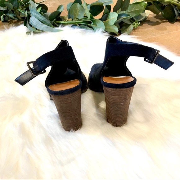 424 Fifth Slingbacks - Picture 4 of 4